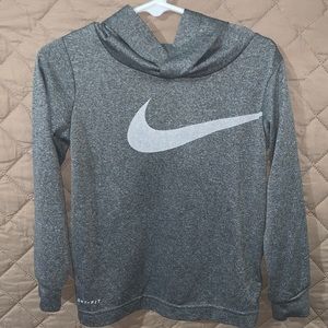 Nike Dri-Fit LongSleeve Pullover